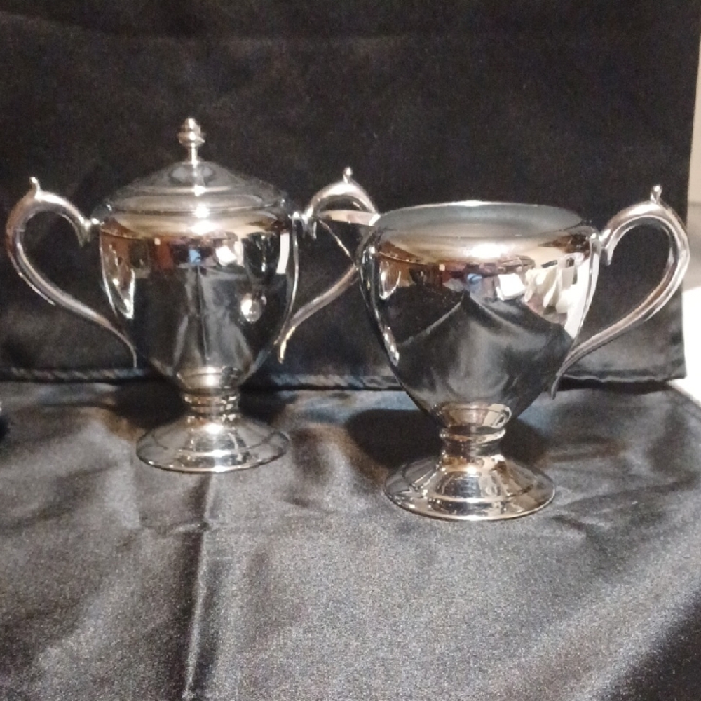 Vintage Sugar and Creamer